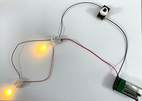 SchulSet, Kl. 3/4, Stromkreise mit LEDs - EinzelSet, inkl.  Arbeitsblatt - myExperimentSet, Werkpackung